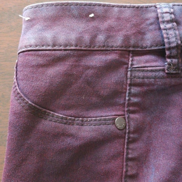 Decree Denim Skinny Jeans Maroon Wash sz 1 Low Rise NWOT - Picture 3 of 8
